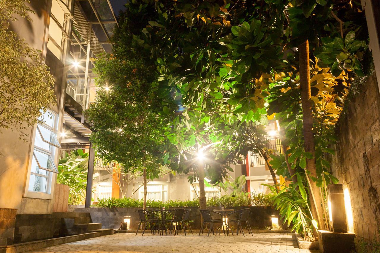 Griya Regato Hotel Jakarta Exterior photo