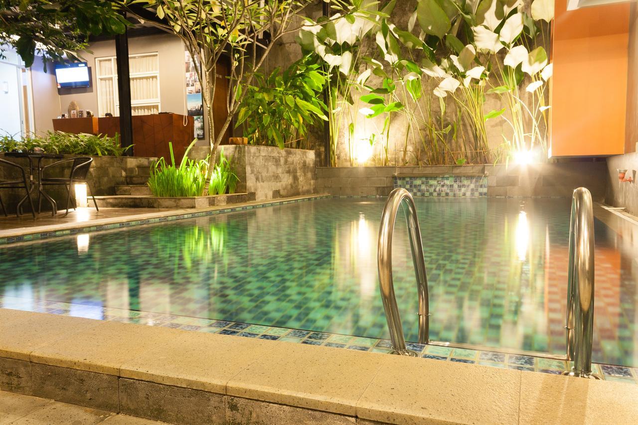 Griya Regato Hotel Jakarta Exterior photo