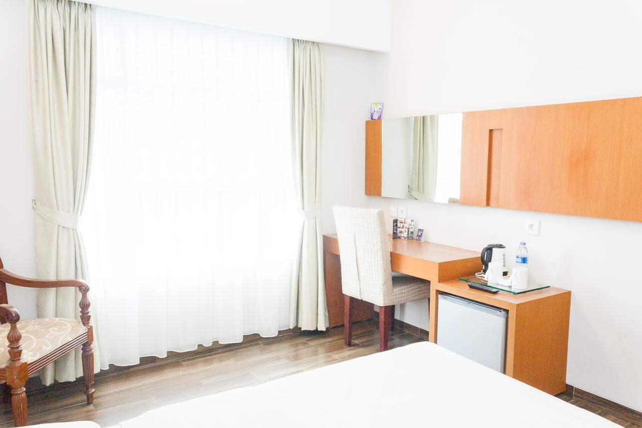 Griya Regato Hotel Jakarta Room photo