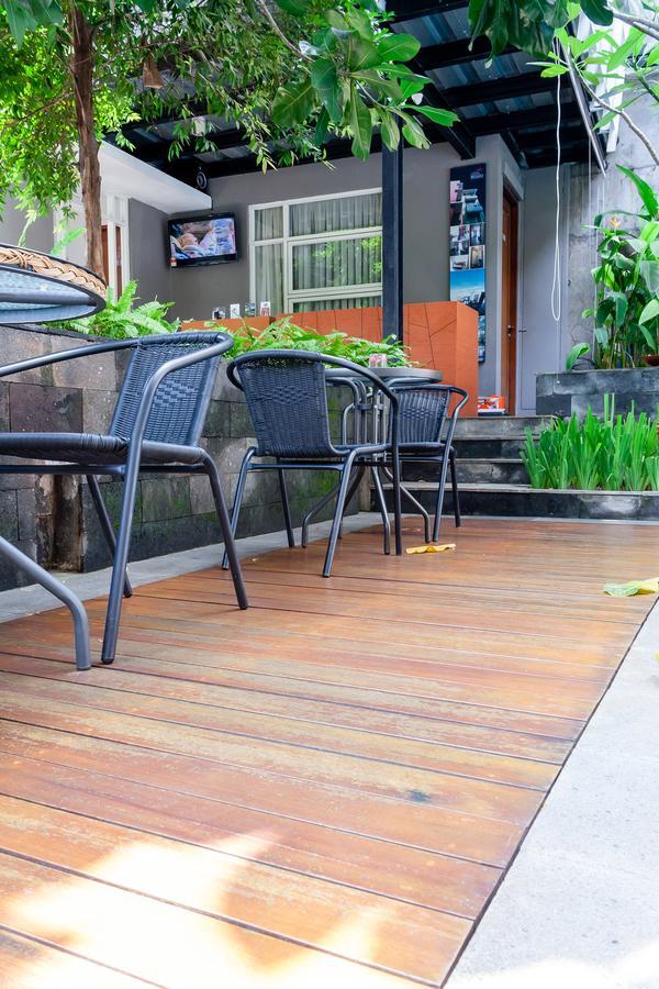 Griya Regato Hotel Jakarta Exterior photo